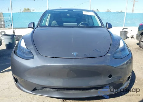 2023 Tesla Model Y Awd/Long Range Dual Motor All-Wheel Drive z USA, uszkodzony, nr VIN 7SAYGAEE8PF972307